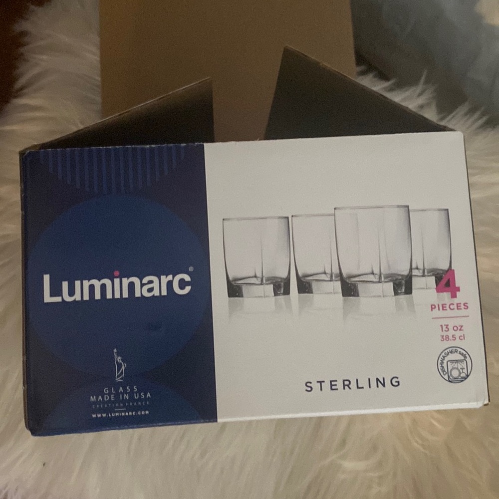 Glassware 13oz 4 pieces great for your 🍹🍹 for bar or home.